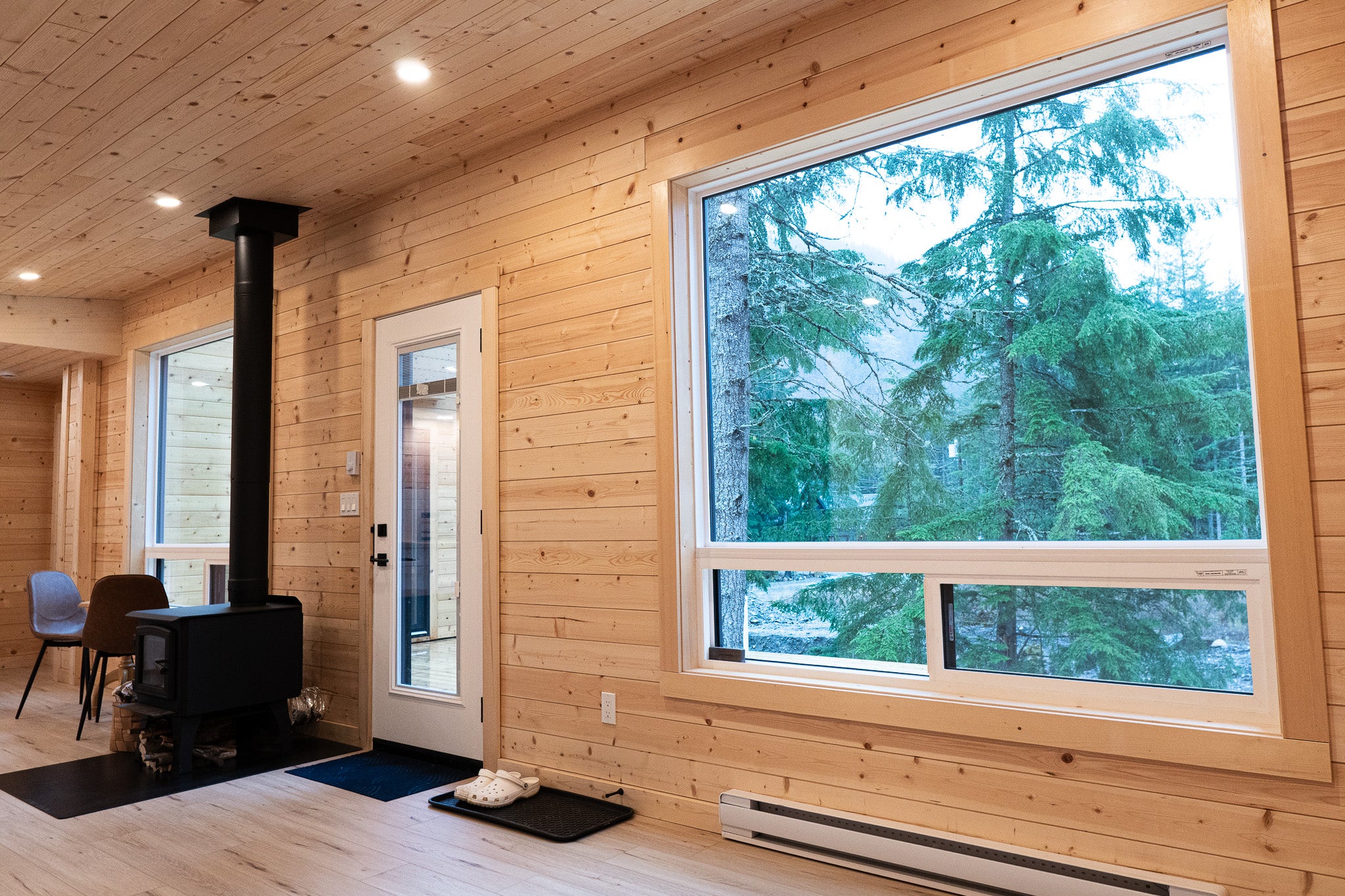 11.5' x 27' + 11.5' x 27' NOOK 1 Bedroom