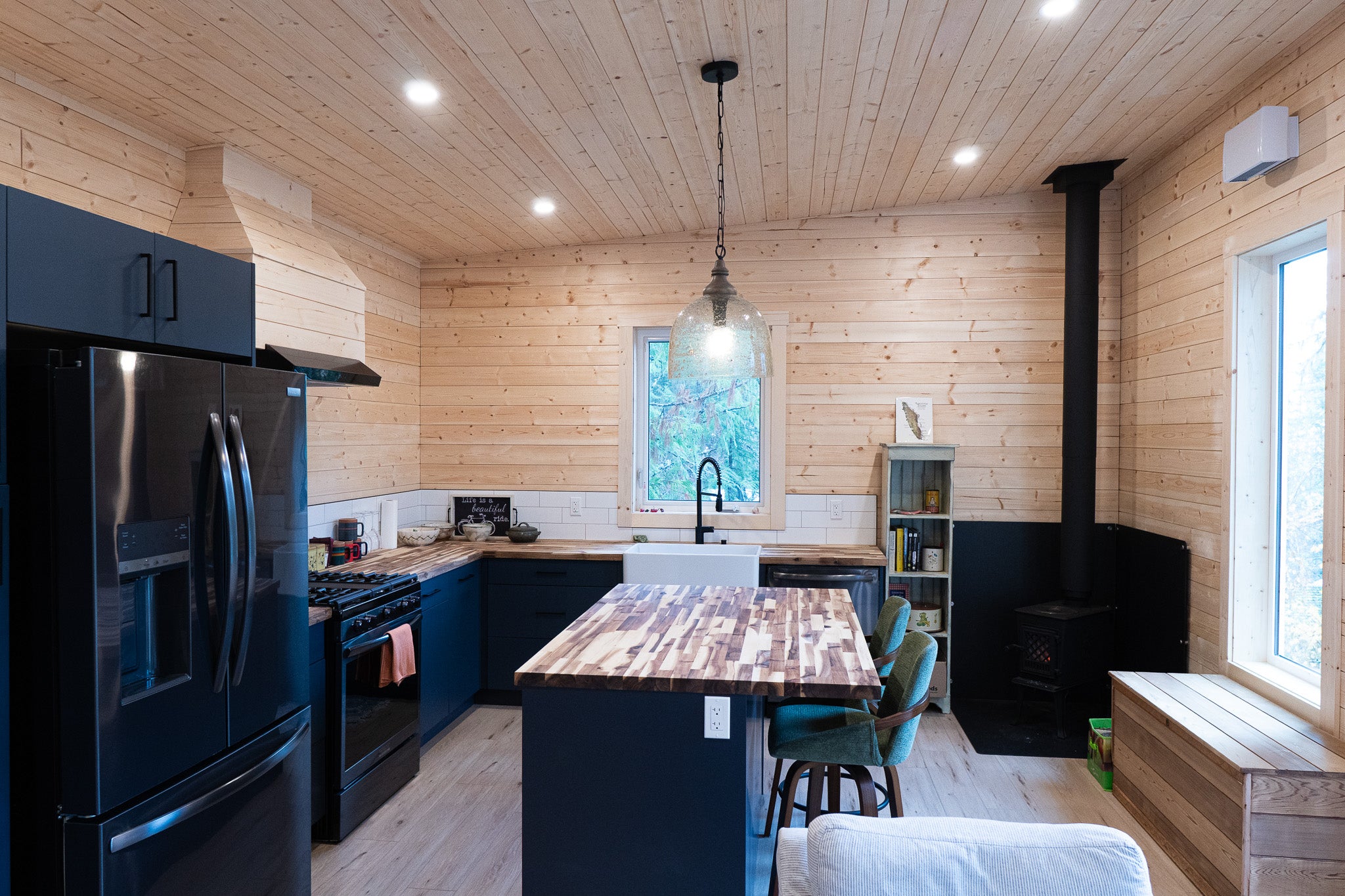 16' x 36' MODERN 1 Bedroom